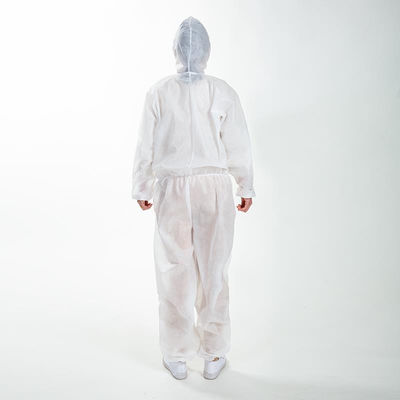Do tamanho descartável branco do vestido do isolamento de ISO13485 SIGNO Qty universal 50 pelo caso