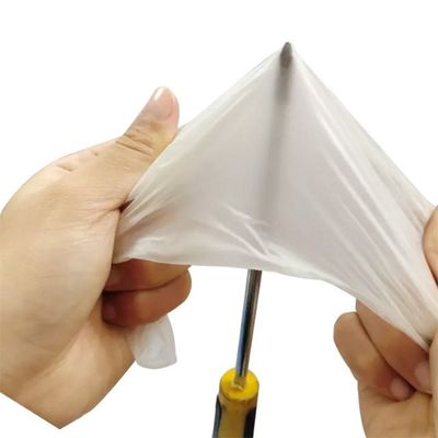 Luvas médicas descartáveis do látex do comprimento branco leitoso de 240mm ambientais